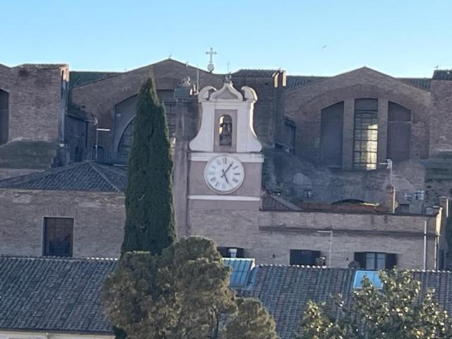 Camera X2 Con Splendida Vista Sulle Terme Di Diocleziano E Sul Chiostro Di Michelangelo 罗马 外观 照片