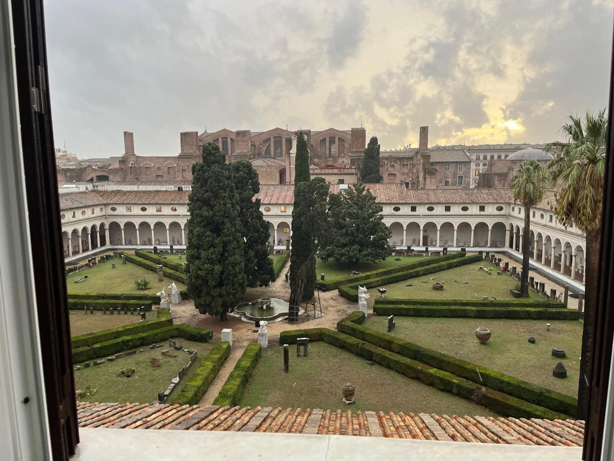 Camera X2 Con Splendida Vista Sulle Terme Di Diocleziano E Sul Chiostro Di Michelangelo 罗马 外观 照片